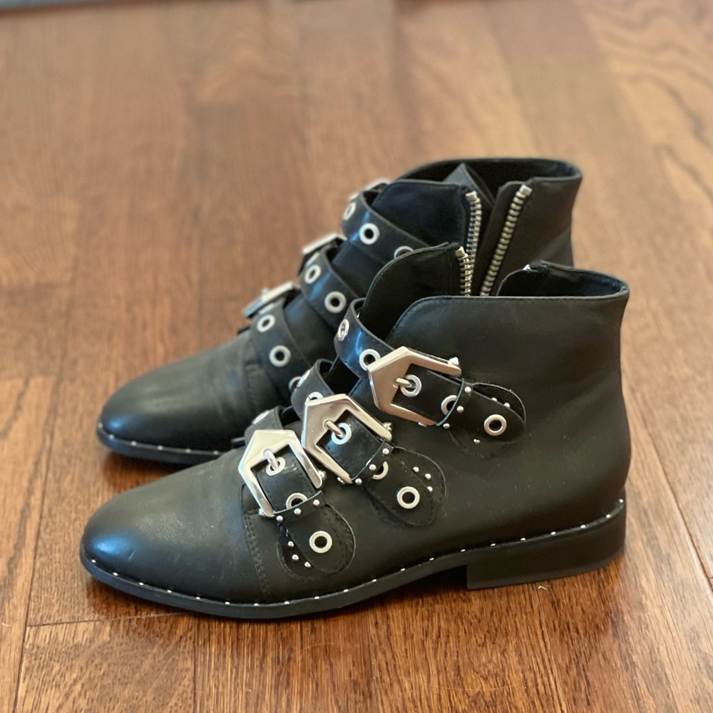 Sol Sana black motorcycle booties